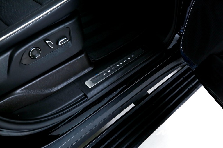 Used-2023-Cadillac-Escalade-ESV-Sport