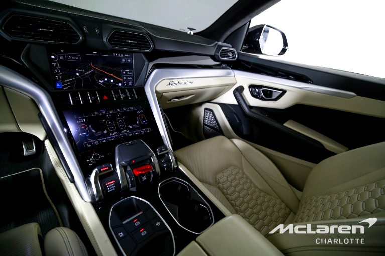 Used-2019-Lamborghini-Urus