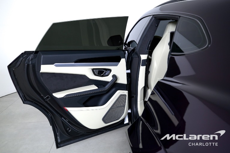 Used-2019-Lamborghini-Urus