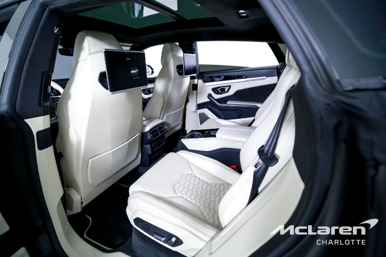 Used-2019-Lamborghini-Urus