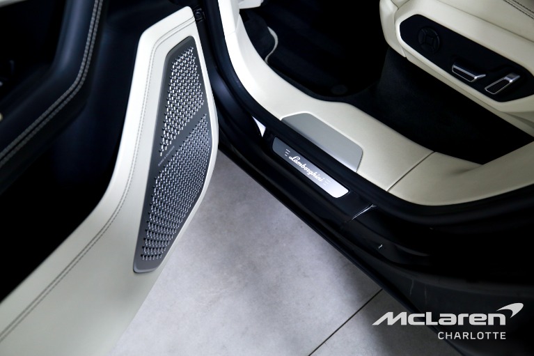 Used-2019-Lamborghini-Urus