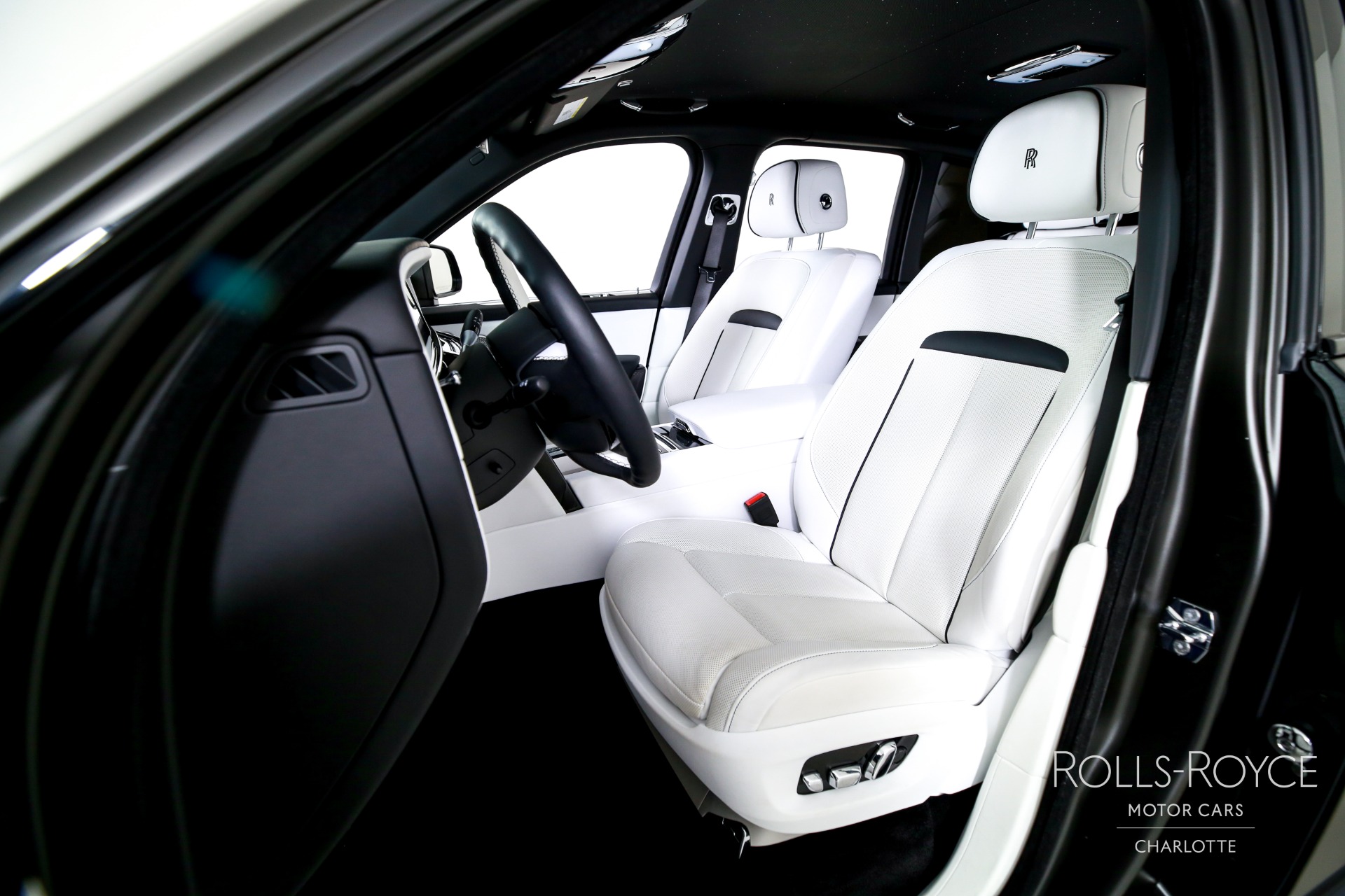 Used 2025 Rolls-Royce Black Badge Cullinan  | Charlotte, NC