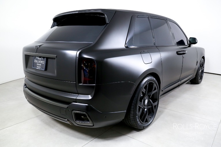 Used-2025-Rolls-Royce-Black-Badge-Cullinan