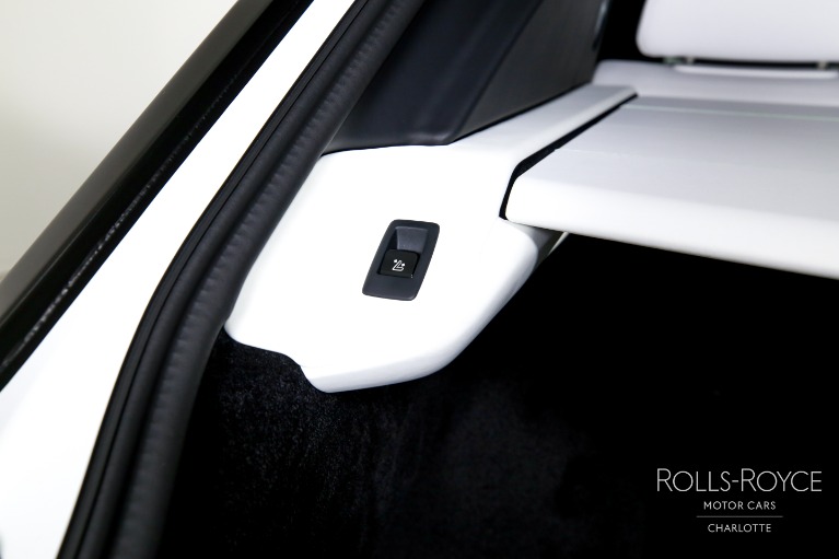 Used-2025-Rolls-Royce-Black-Badge-Cullinan