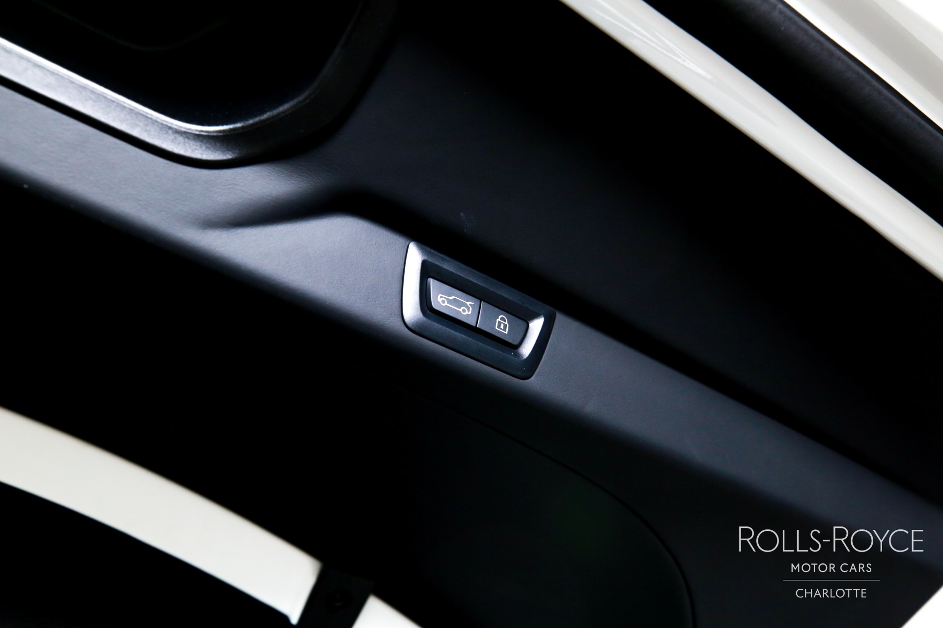 Used 2025 Rolls-Royce Black Badge Cullinan  | Charlotte, NC