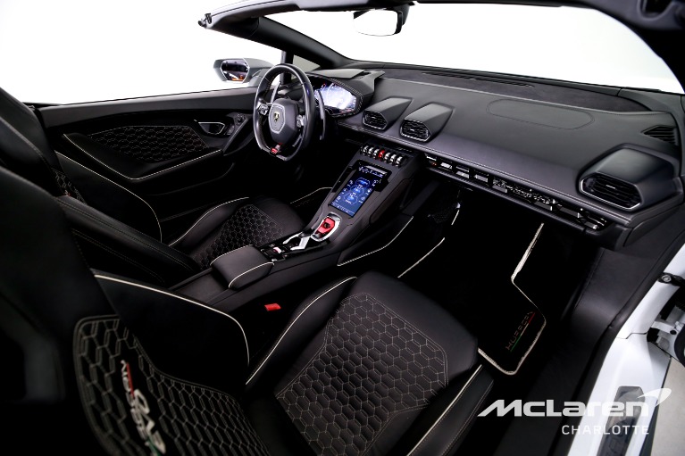 Used-2021-Lamborghini-Huracan-EVO-Spyder
