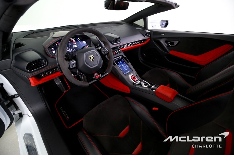 Used-2020-Lamborghini-Huracan-EVO-Spyder