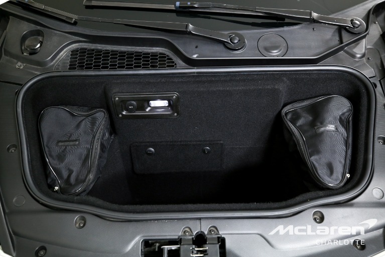 Used-2020-Lamborghini-Huracan-EVO-Spyder