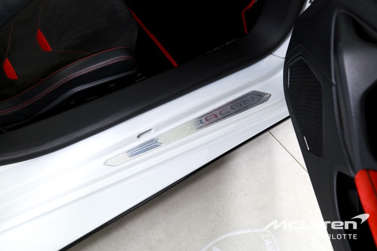 Used-2020-Lamborghini-Huracan-EVO-Spyder