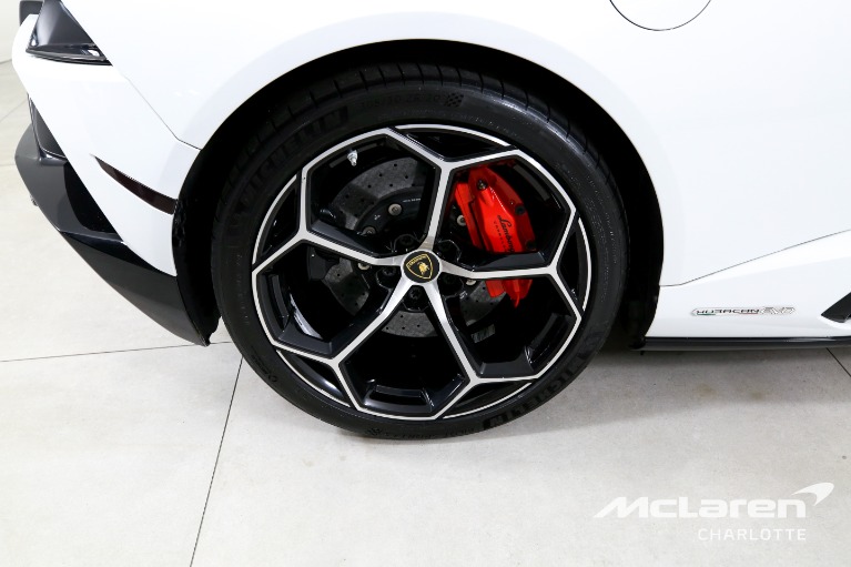 Used-2020-Lamborghini-Huracan-EVO-Spyder