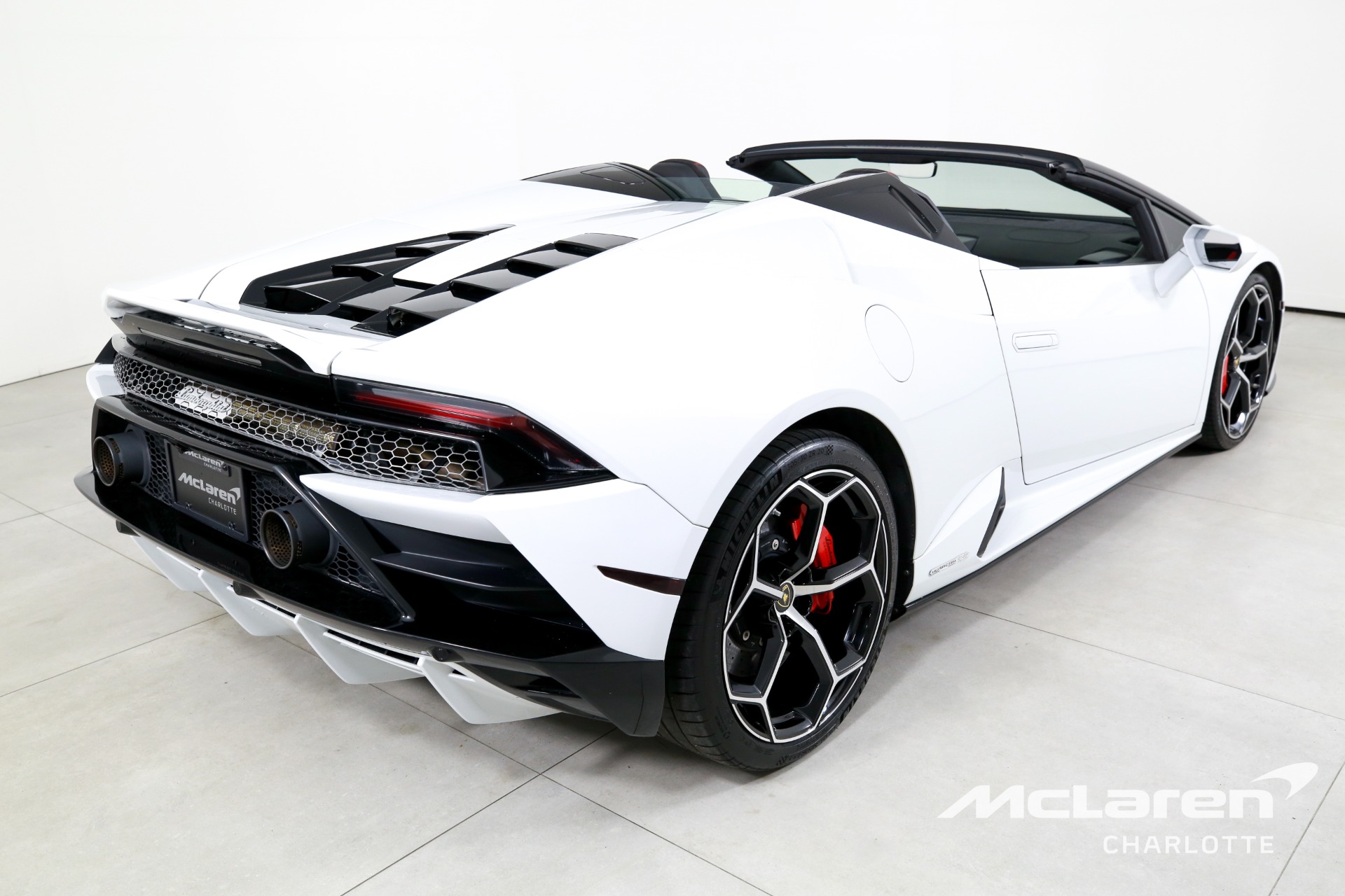 Used 2020 Lamborghini Huracan EVO Spyder | Charlotte, NC