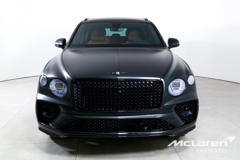 Used-2023-Bentley-Bentayga-EWB-V8