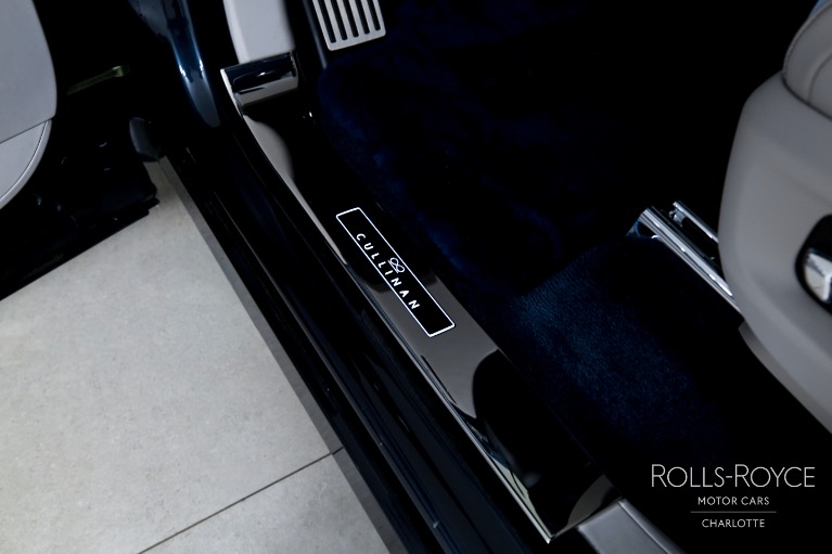 New-2026-Rolls-Royce-Black-Badge-Cullinan