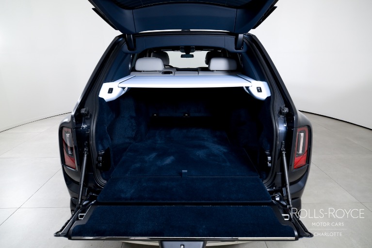 New-2026-Rolls-Royce-Black-Badge-Cullinan