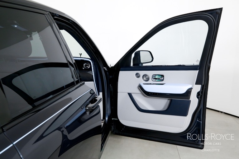 New-2026-Rolls-Royce-Black-Badge-Cullinan