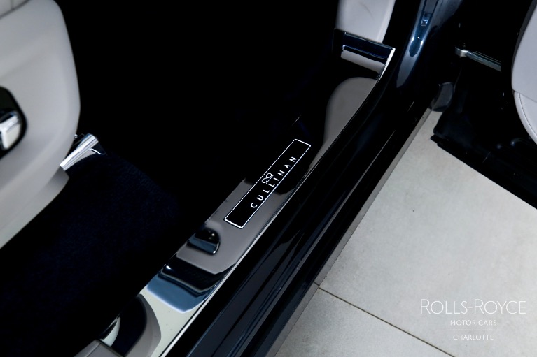 New-2026-Rolls-Royce-Black-Badge-Cullinan
