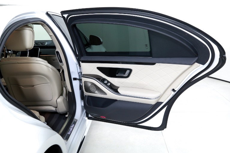 Used-2024-Mercedes-Benz-S-Class-S-580-4MATIC