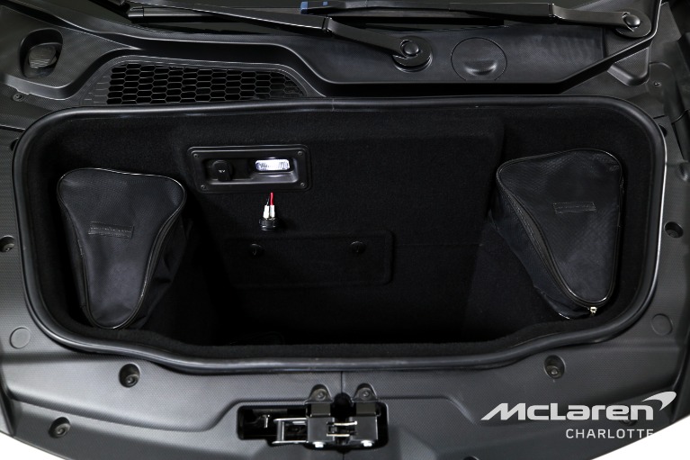 Used-2020-Lamborghini-Huracan-EVO