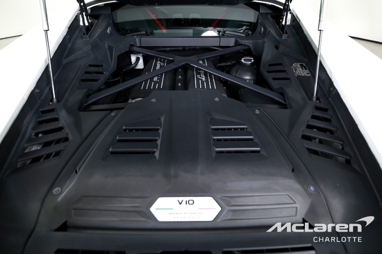 Used-2020-Lamborghini-Huracan-EVO