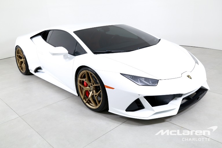 Used-2020-Lamborghini-Huracan-EVO