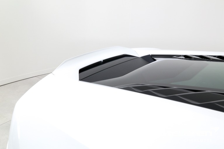 Used-2020-Lamborghini-Huracan-EVO