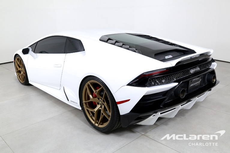 Used-2020-Lamborghini-Huracan-EVO