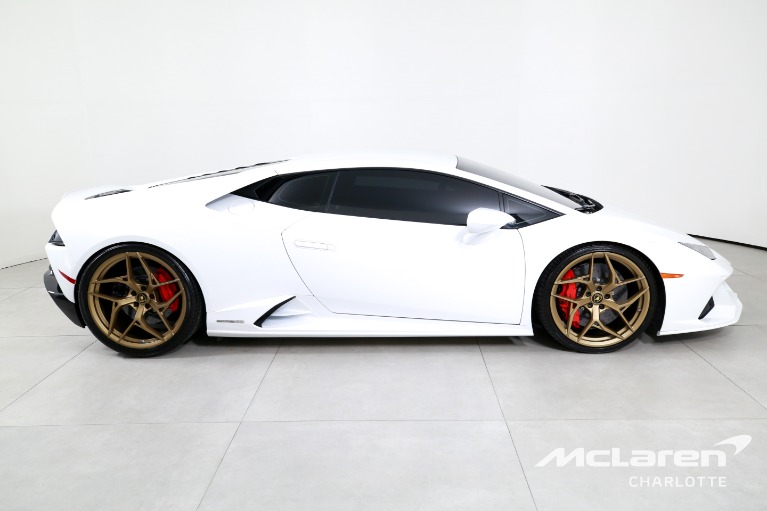 Used-2020-Lamborghini-Huracan-EVO
