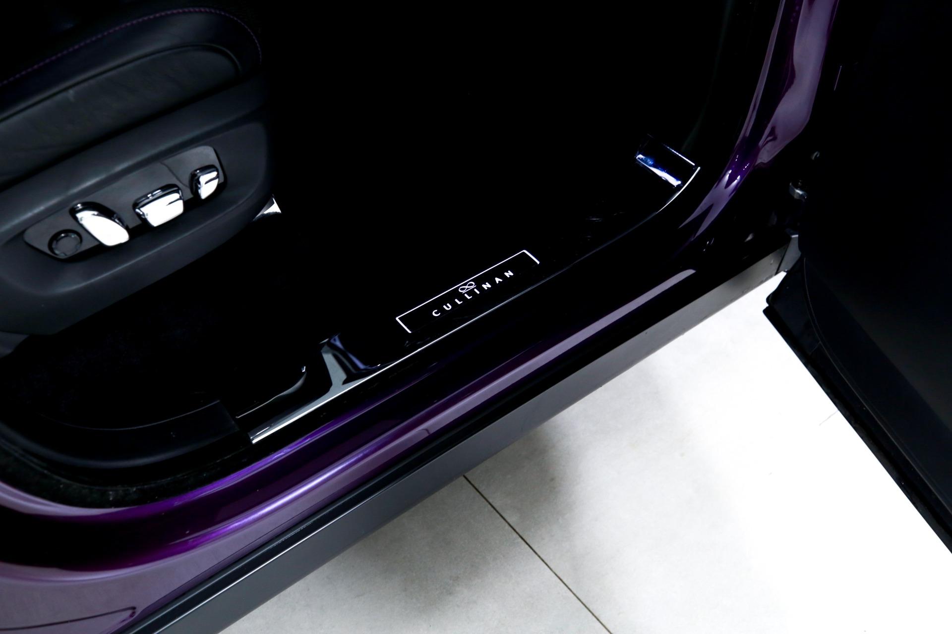 Used 2020 Rolls-Royce Black Badge Cullinan  | Charlotte, NC