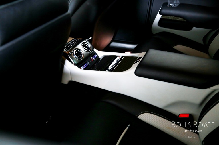 Used-2020-Rolls-Royce-Wraith-Black-Badge