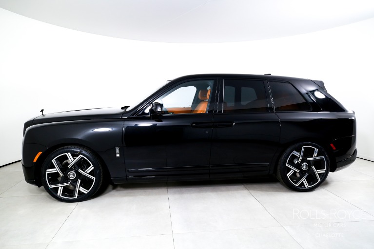 New-2026-Rolls-Royce-Black-Badge-Cullinan