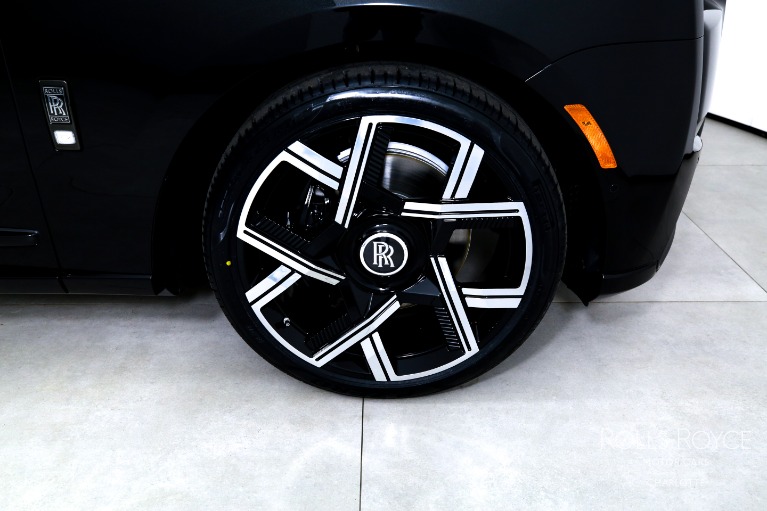 New-2026-Rolls-Royce-Black-Badge-Cullinan