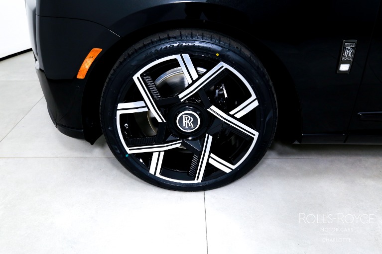 New-2026-Rolls-Royce-Black-Badge-Cullinan