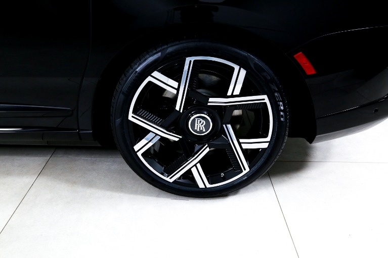 New-2026-Rolls-Royce-Black-Badge-Cullinan