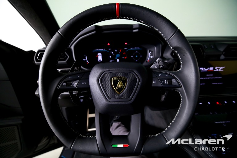 Used-2025-Lamborghini-Urus-SE
