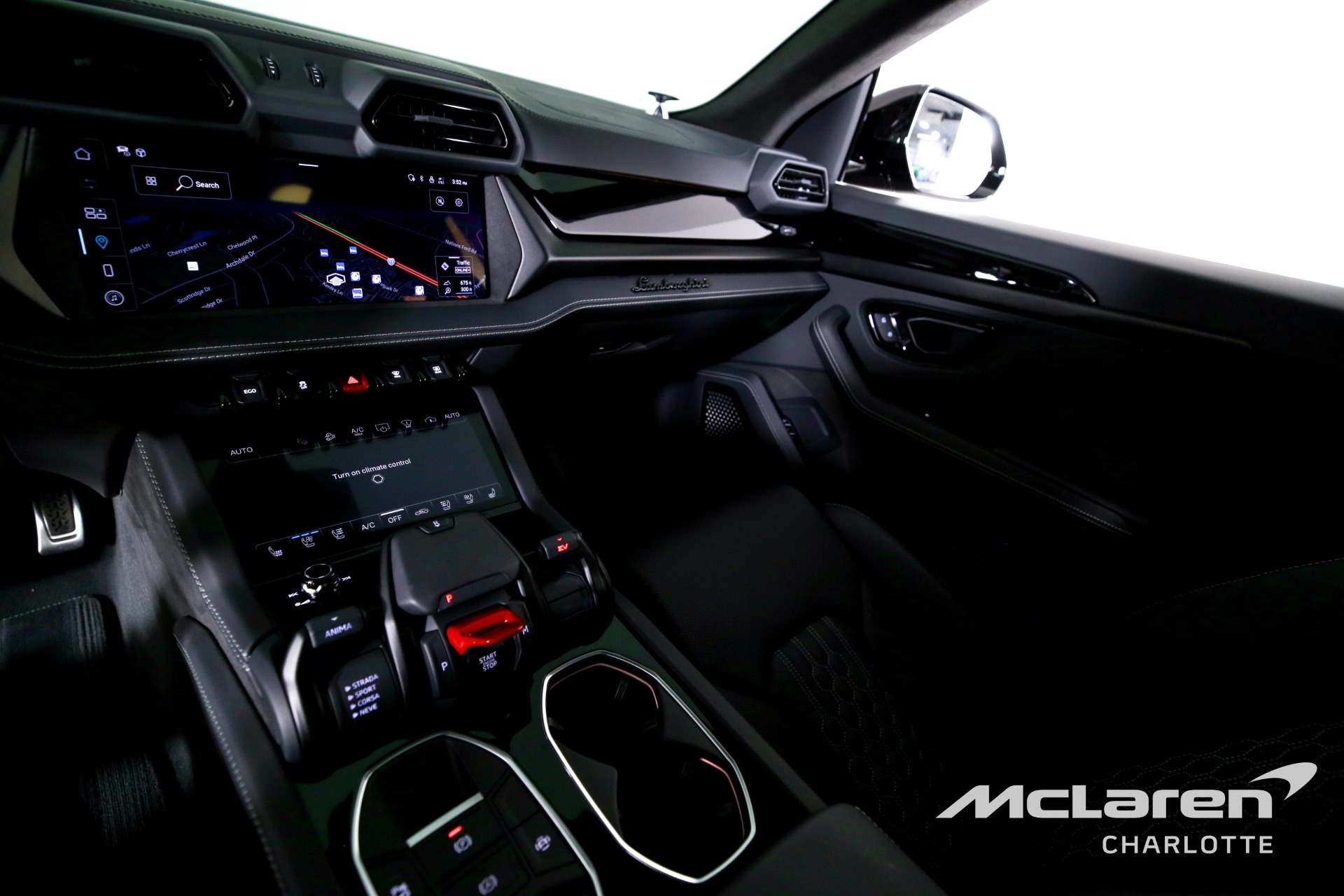 Used 2025 Lamborghini Urus SE | Charlotte, NC
