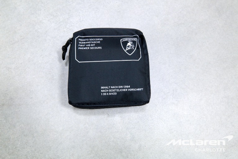 Used-2025-Lamborghini-Urus-SE