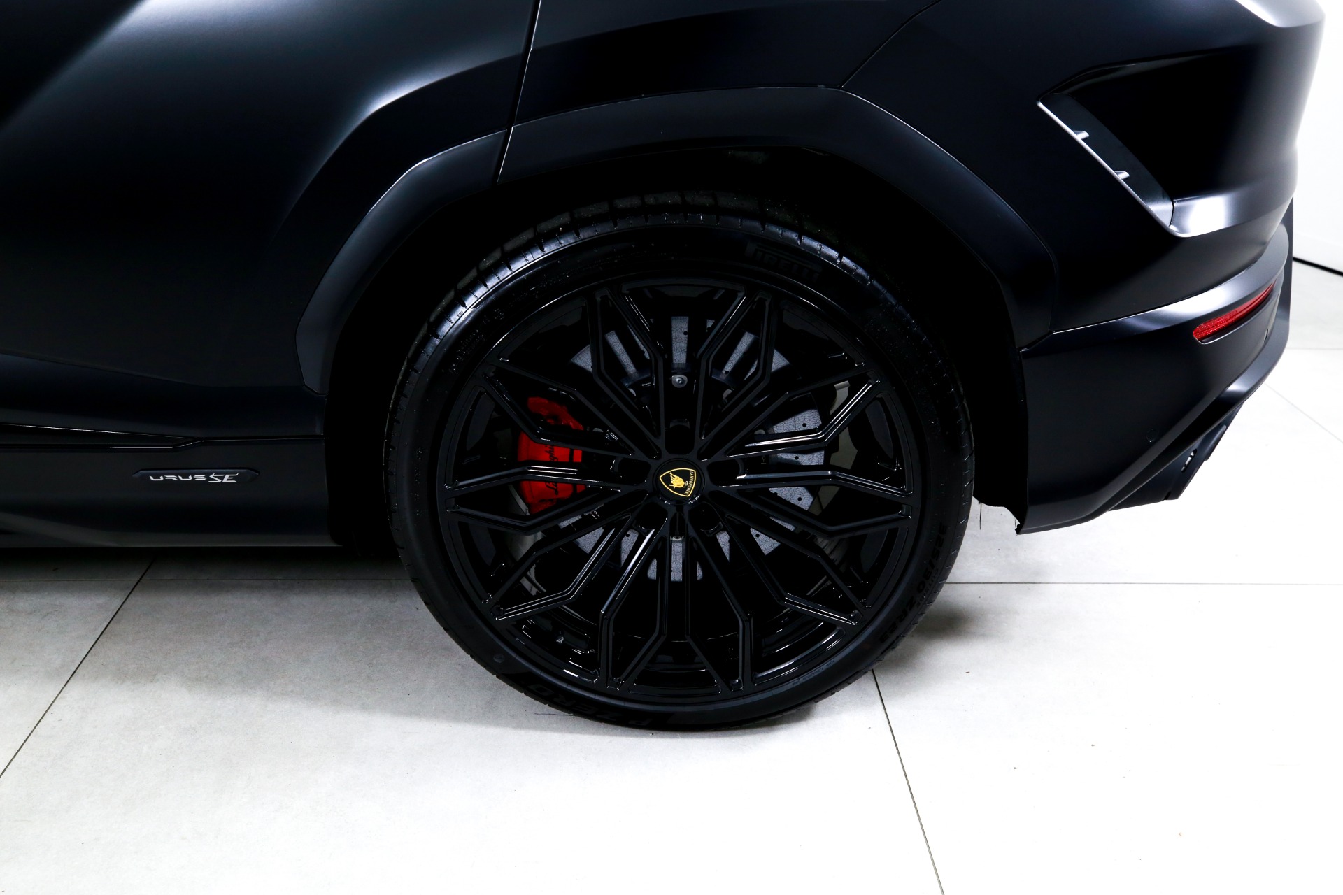 Used 2025 Lamborghini Urus SE | Charlotte, NC
