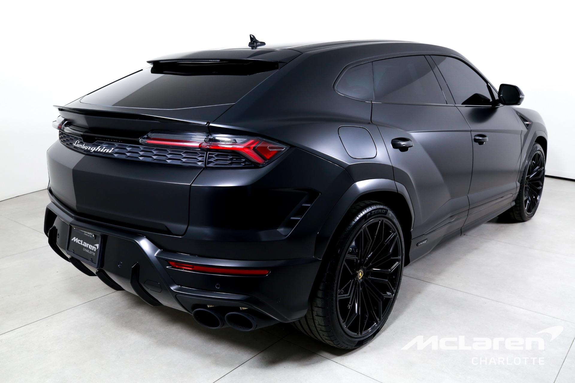 Used 2025 Lamborghini Urus SE | Charlotte, NC