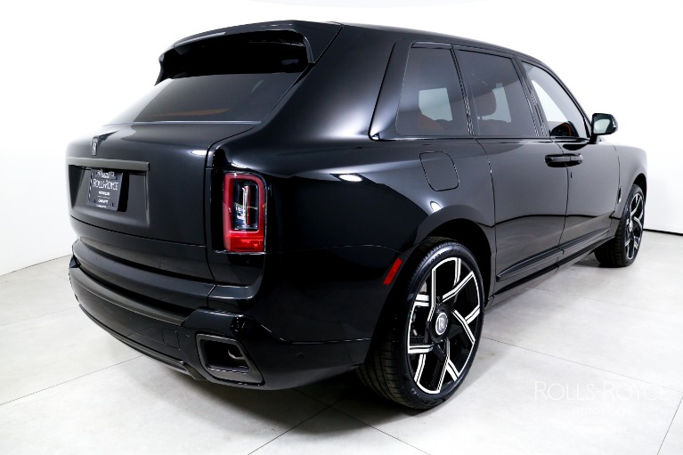 New-2026-Rolls-Royce-Black-Badge-Cullinan