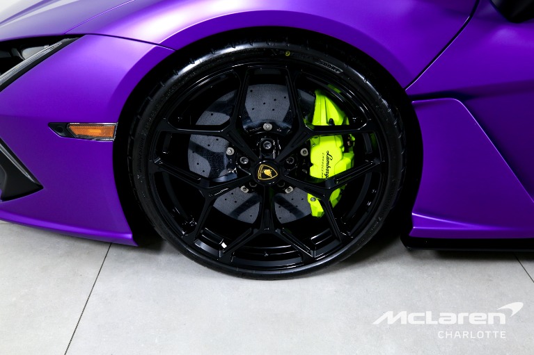 Used-2025-Lamborghini-Revuelto