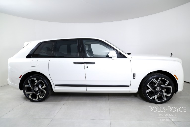New-2026-Rolls-Royce-Black-Badge-Cullinan