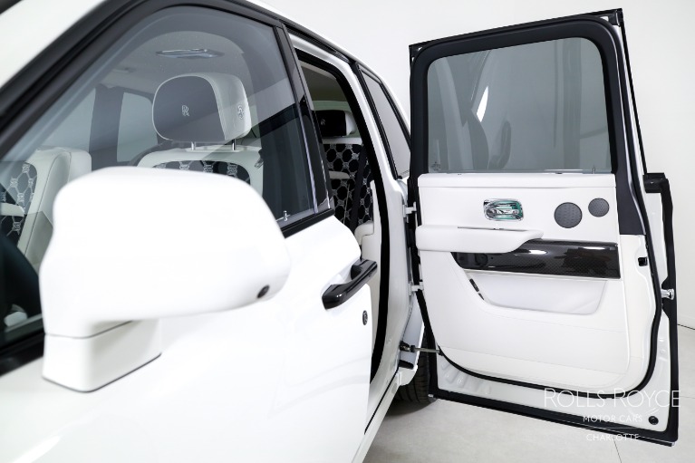 New-2026-Rolls-Royce-Black-Badge-Cullinan