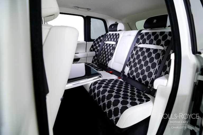 New-2026-Rolls-Royce-Black-Badge-Cullinan