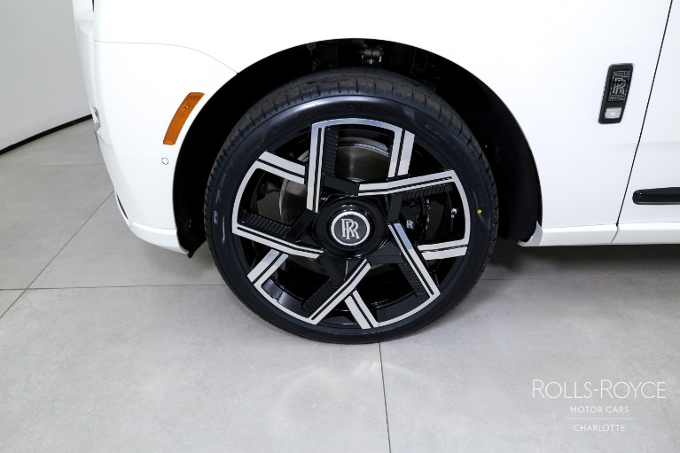 New-2026-Rolls-Royce-Black-Badge-Cullinan