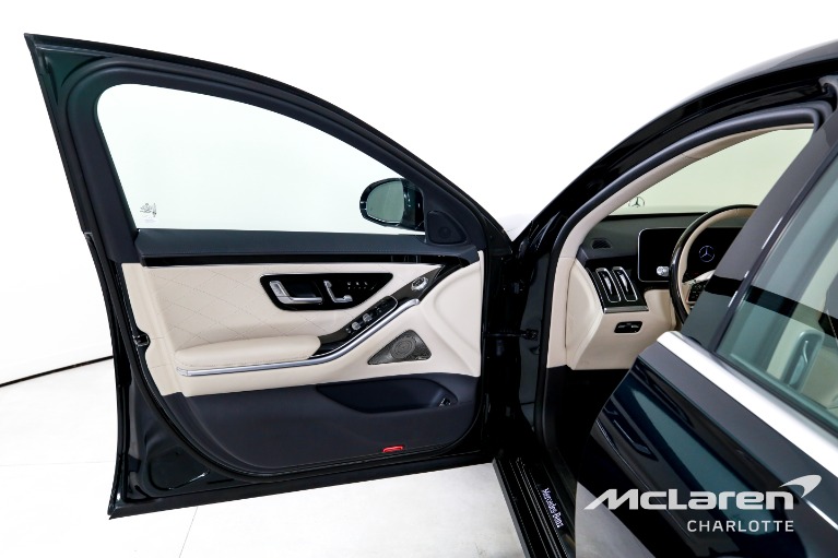 Used-2024-Mercedes-Benz-S-Class-S-580-4MATIC