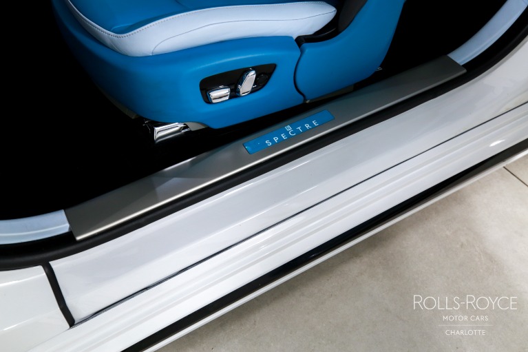 Used-2024-Rolls-Royce-Spectre