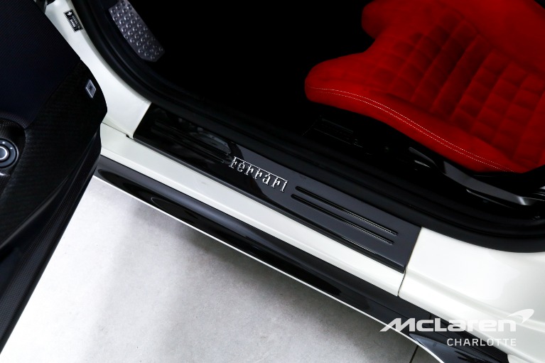 Used-2022-Ferrari-812-Competizione