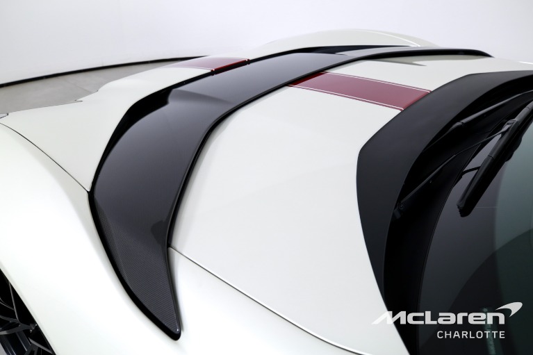 Used-2022-Ferrari-812-Competizione