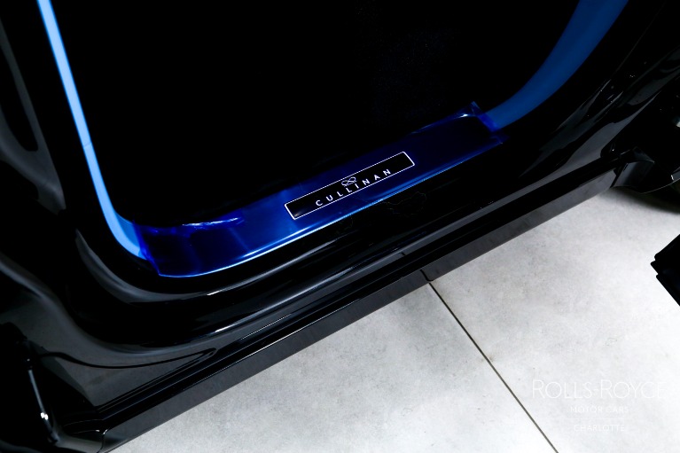 New-2026-Rolls-Royce-Black-Badge-Cullinan