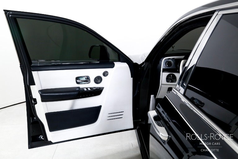 Used-2018-Rolls-Royce-Phantom